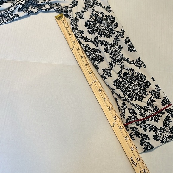 Soma Embraceable Long Sleeve Pajama Set in Damsel Ivory Size L - Picture 16 of 16